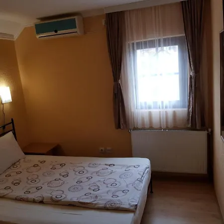 Etno Kuca Sa Konacistem Gocko Hotel