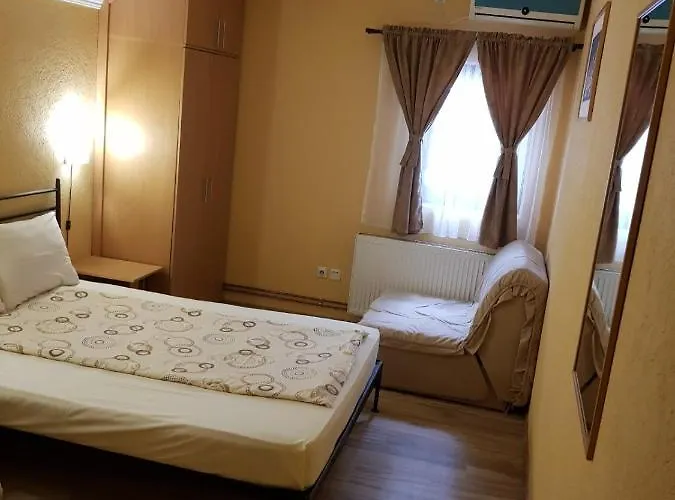 Etno Kuca Sa Konacistem Gocko Otel *